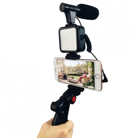 ستاند 4 بـ 1 للتصوير وصناعة المحتوى