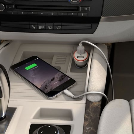 انكر شاحن سيارة باوردرايف بمنفذين USB بقوة 24 واط - - ابيض