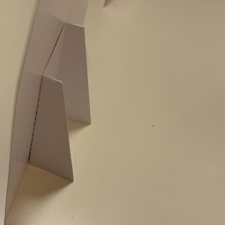 كرت نص قوسين