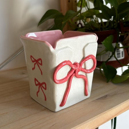 صحن نودلز  دانتيل و فيونكة