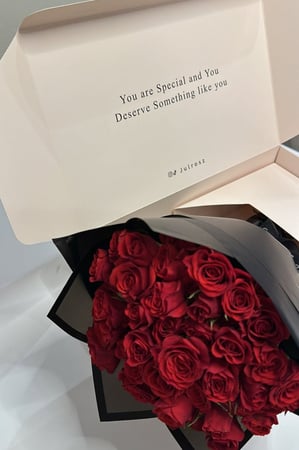 بيبي جوري احمر بتغليف اسود