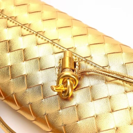 لونق كلاتش انديامو | ذهبي