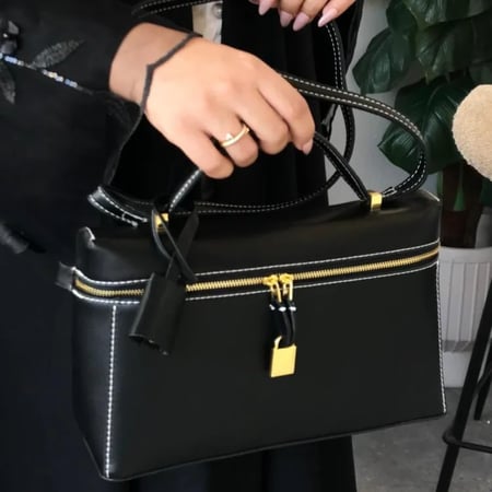 لورو باق | أسود