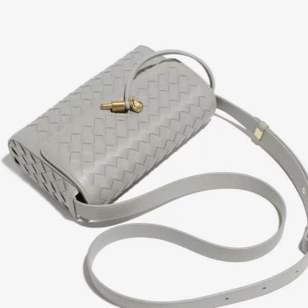 ميني انديامو | ذهبي