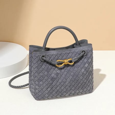 بوتيغا انديامو | رمادي