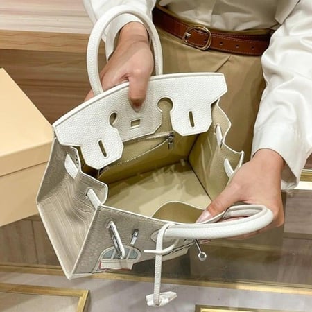 فوبورغ لارج | عنابي