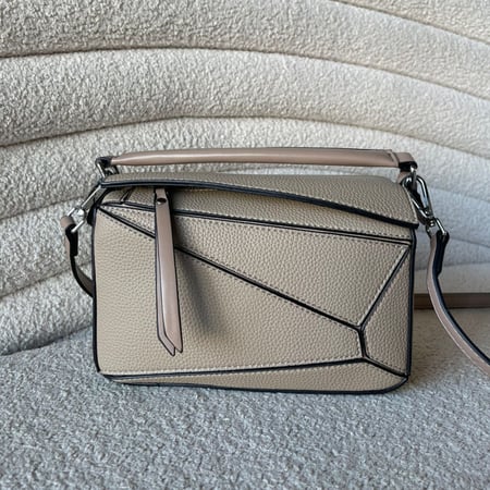 شنطة يد نسائية