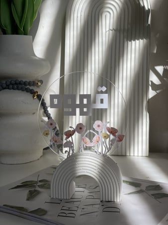 حامل مع اكريلك