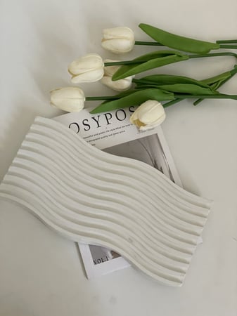 قاعدة مموجة