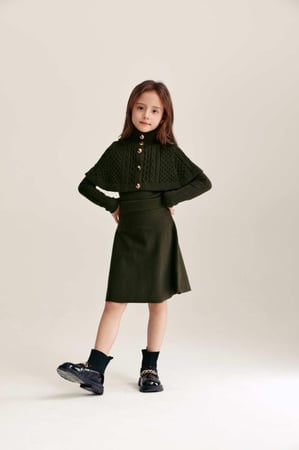 تنورة محبوكة بخصر مطاطي