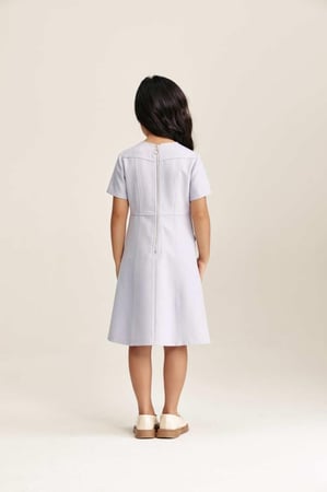 فستان بأكتاف مزينه بالكريستال