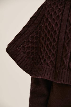 بلوزة محبوكة كيب