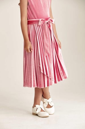 تنورة مخمل برباط