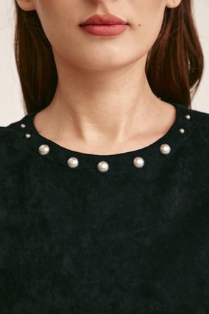 بلوزة بلا أكمام بعقدة جانبية