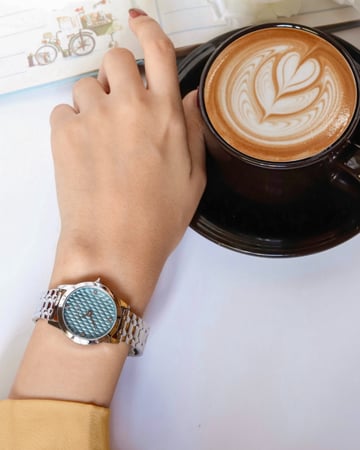 ‎ ساعة إلڤي النسائيه ستيل باللون الفضي  |  LAS020L110511