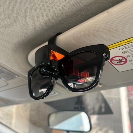 حامل النظارة