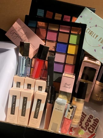 Glossy box