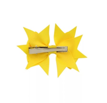 فيونكات للشعر