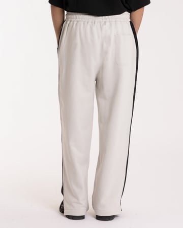 Side embroidered with straight black line trousers