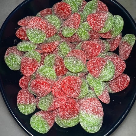 فراوله حامضة جداً جداً 100 جرام