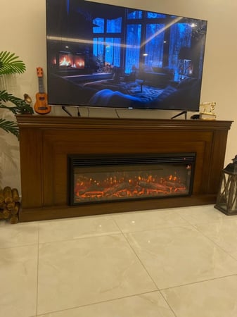 ديكور خشبي مع جهاز تدفئة مقاس 127