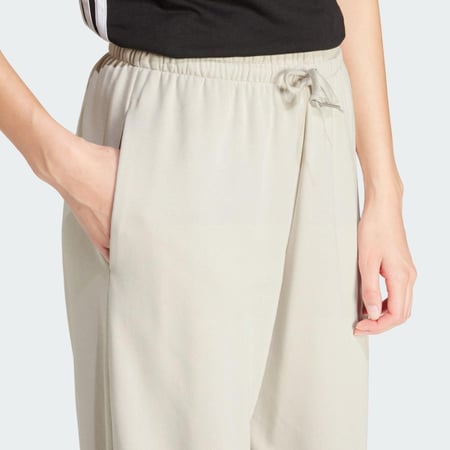 بنطال لايف ستايل نسائي من اديداس _ JC8305