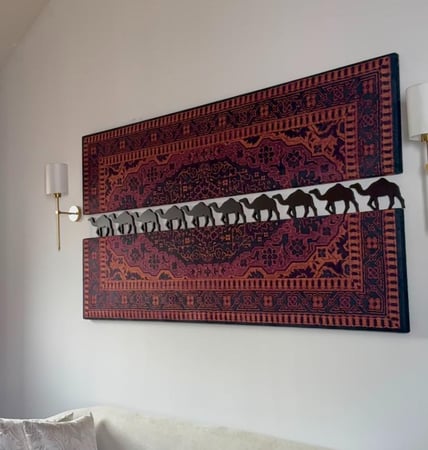 لوحة جدارية تراثية لقافلة الإبل بتصميم فاخر
