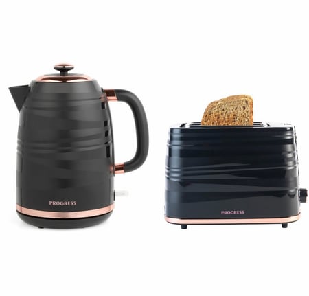 بكج مكون من غلاية وحماصة