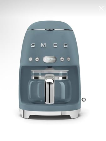 جهاز قهوة smeg ازرق مطفي