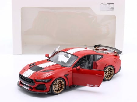 Ford Shelby Mustang Super Snake Race Red 1:18 Solido S1813801
