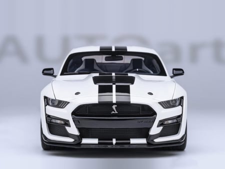 Ford Mustang Shelby GT500 Oxford White 1:18 AUTOart 73095