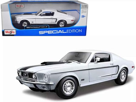 Ford Mustang GT Cobra Jet 1968 White 1:18 Maisto 31167