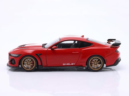 Ford Shelby Mustang Super Snake Race Red 1:18 Solido S1813801