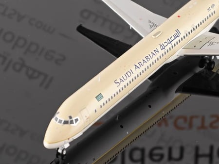 Saudi Arabian Airlines McDonnell Douglas MD-90 HZ-API 1:200 Gemini Jets G2SVA1333