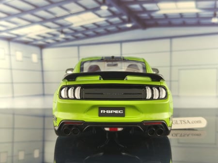 Ford Mustang R Spec RHD 2020 Grabber Lime 1:18 GT Spirit US048