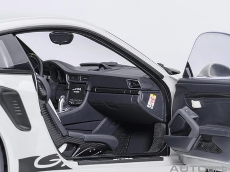 PRE-ORDER (2 Weeks) Porsche 911 (991.2) GT3 RS Crayon 1:18 AUTOart 78180