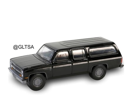 Chevrolet Suburban C10 Custom Deluxe 1985 Black Bandit Series 29 1:64 Greenlight 28150-D