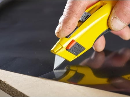 Stanley heavy-duty trapezoid utility knife replacement blade 0-11-921