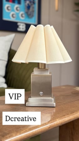 اضاءة طاولة VIP فضي