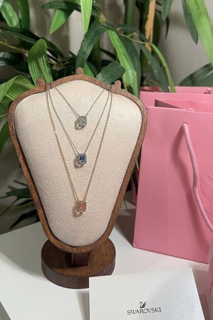 قلاده الراقصه