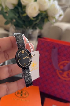OVAL WATCH-TORY BURCH
