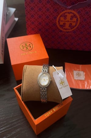 OVAL WATCH-TORY BURCH