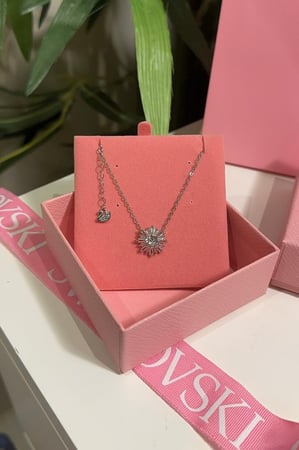 قلادة جليد SW