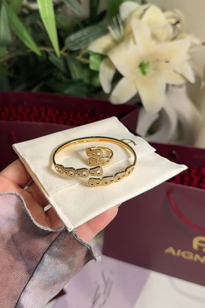 اسورة وخاتم اقنر