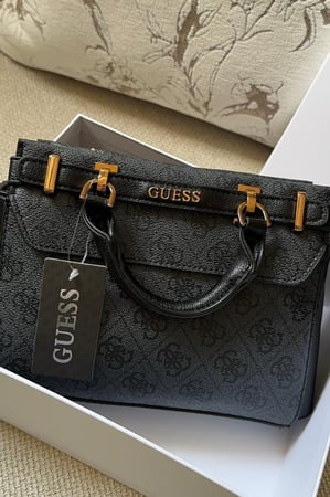 GUESS BAG