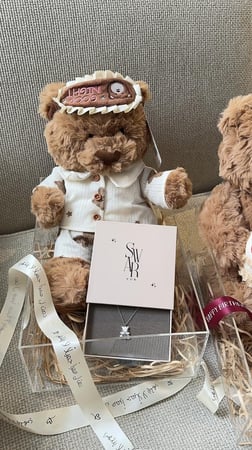 بوكس الدُب براوني+سلسال