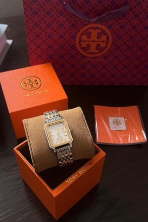 OVAL WATCH-TORY BURCH