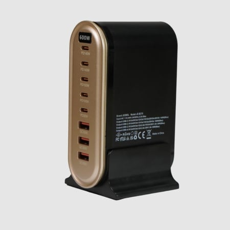 JEEBEL VoltOn GaN 600W – محطة شحن مكتبية بـ 8 منافذ PD وQC
