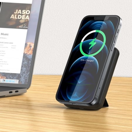 ليفوري بطارية متنقلة 5000 ملي امبير مع شحن سريع 20واط وماج سيف