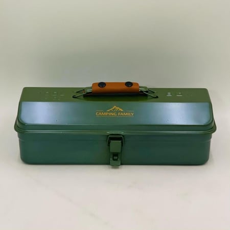 صندوق طقم عزبة شاي متكامل، وهو مثالي للرحلات والتخييم [1، 2].